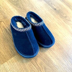 Ugg slippers